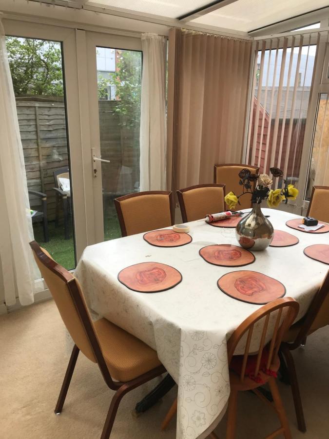Ferienwohnung J8 M27 Southampton Exterior foto